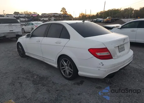 2013 Mercedes-Benz C 250 Sport from USA, damaged, VIN WDDGF4HBXDR278874
